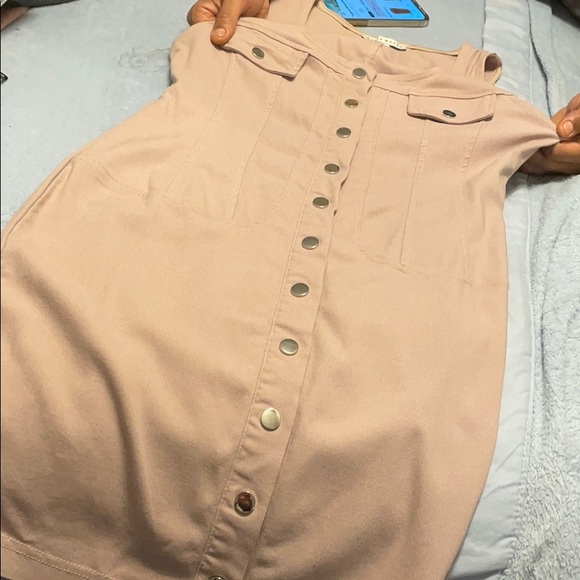 Dress - Picture 2 of 2